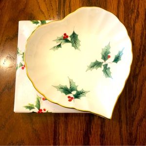 Mikasa Ribbon Holly Small Trinket Candy Dish